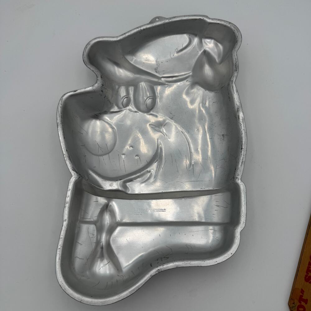 Vintage Yogi Bear Wilton Cake Pan 1975